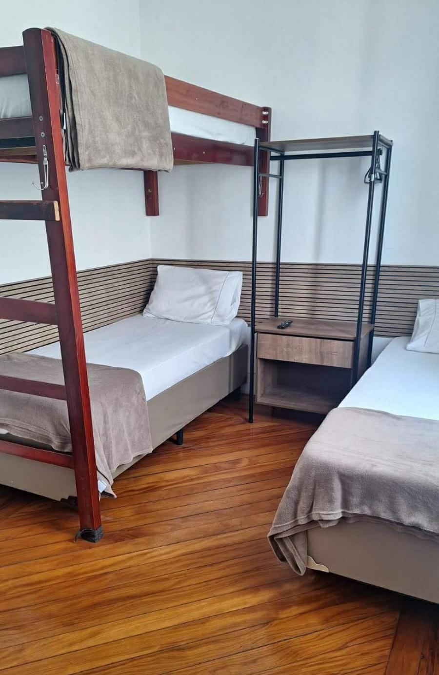 Camisa 10 Guest house Santos (Sao Paulo)